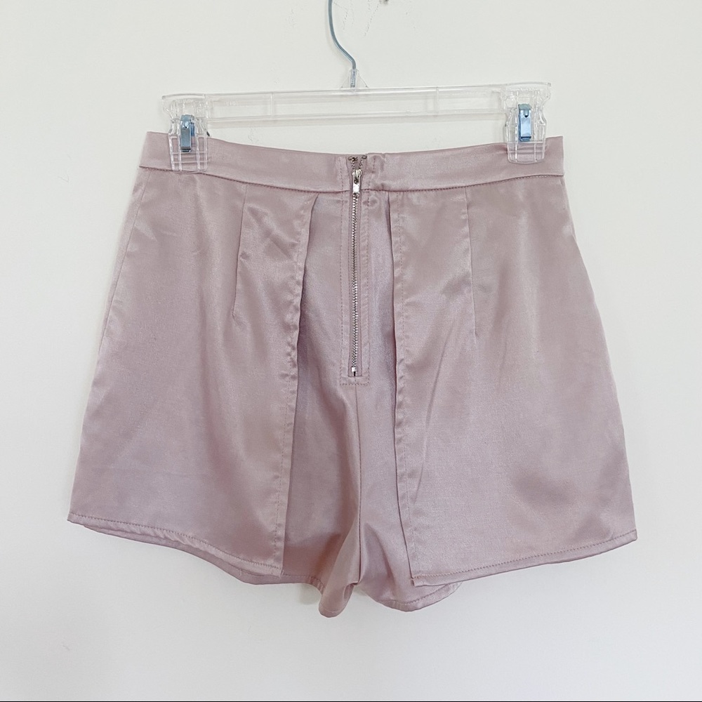 NWOT Rehab Light Mauve High Waisted Shorts… - Picture 2 of 4
